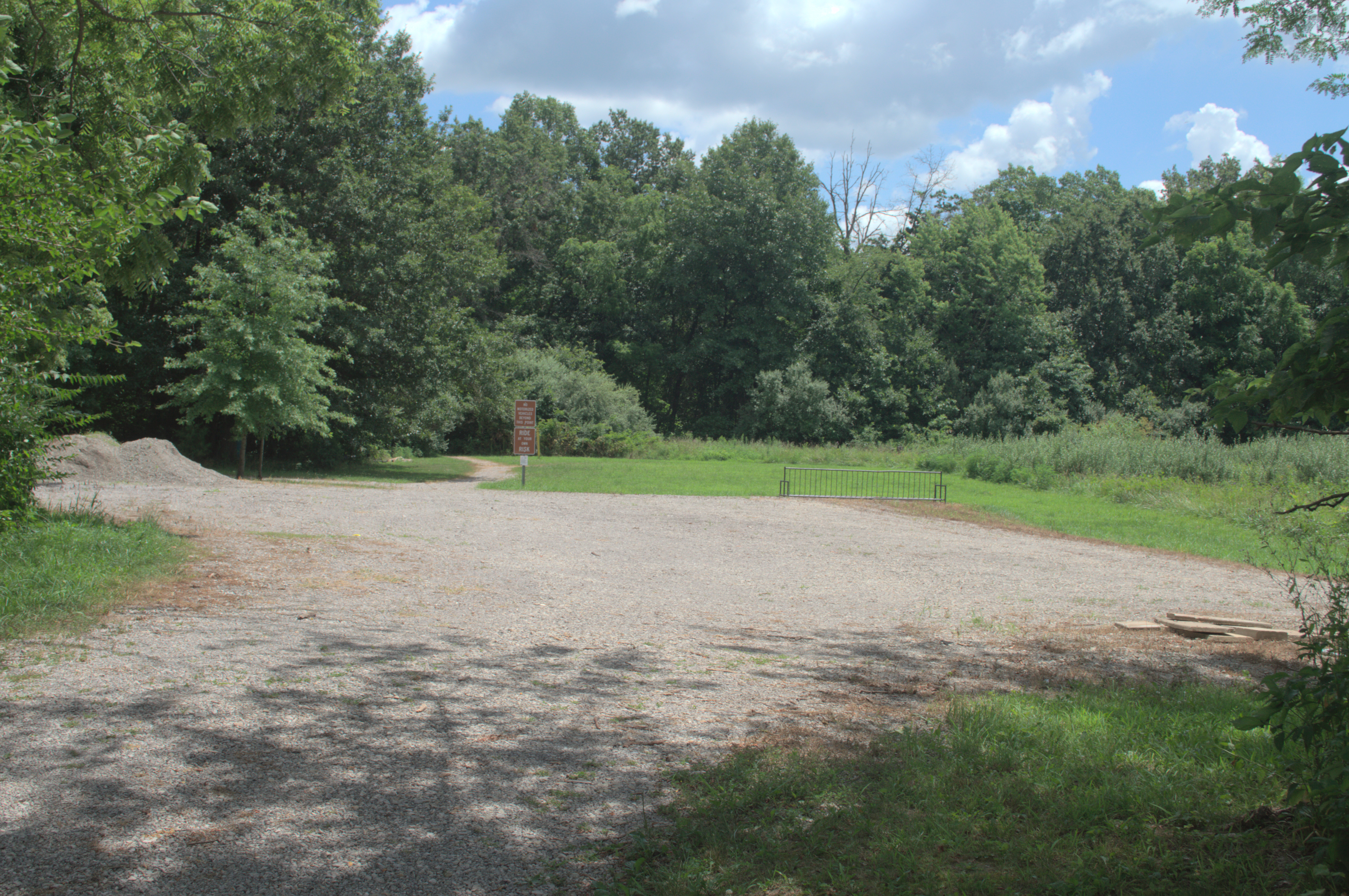 A photo of the Martinsville Ridgelawn Biking and Hiking Trail parking area.